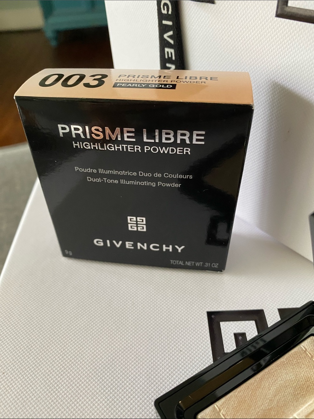 Givenchy Prisme Libre Highlighter Powder - Picture 3 of 4